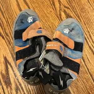 Kids Evolv climbing shoes